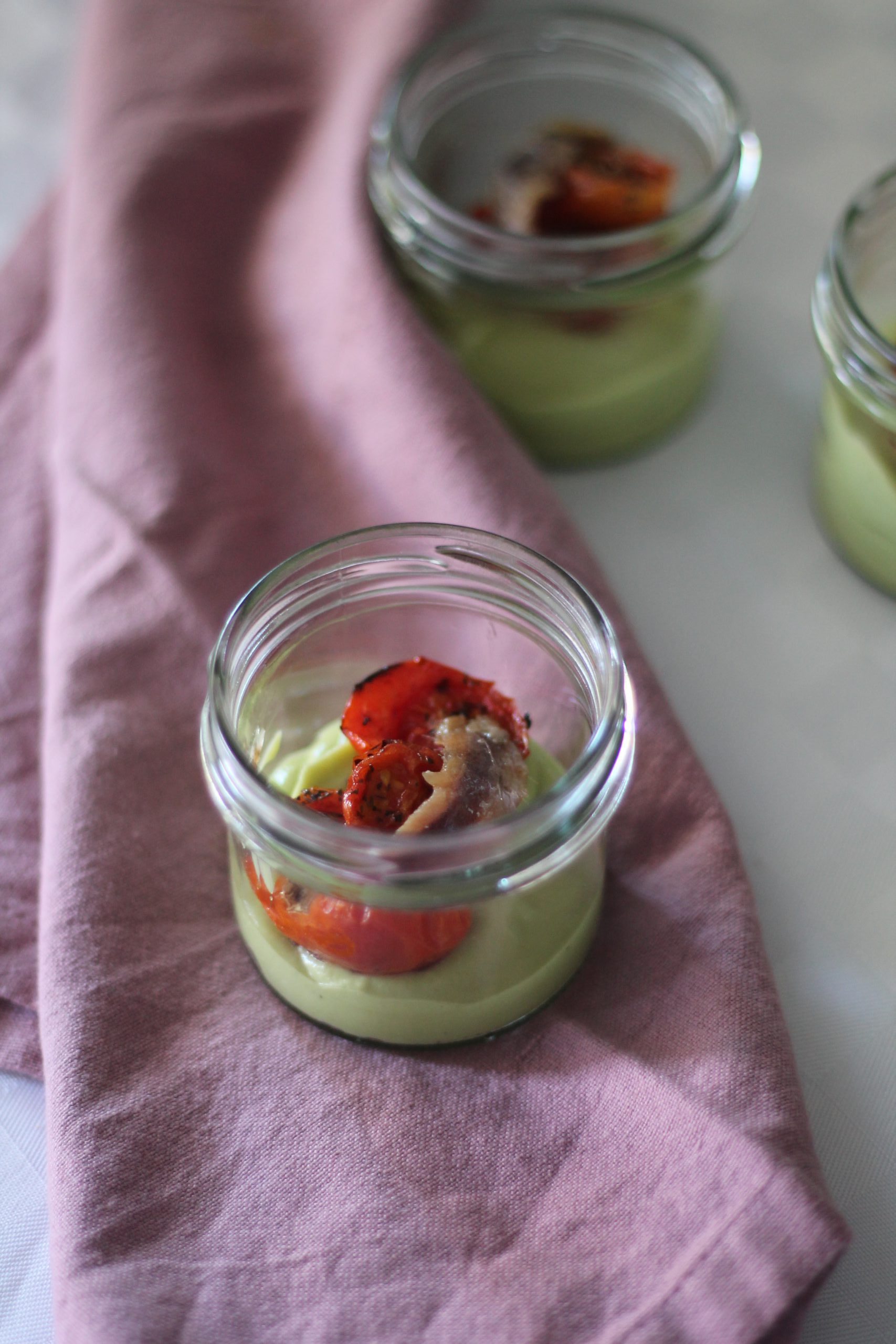 Bicchierini salati con avocado alici e pomodorini confit - Cooking