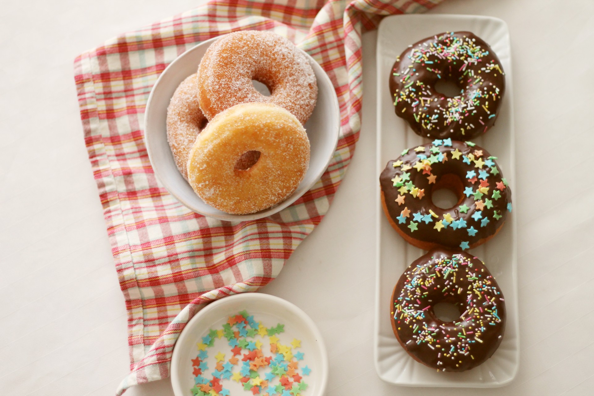 CIAMBELLE DONUTS FRITTE E GLASSATE 